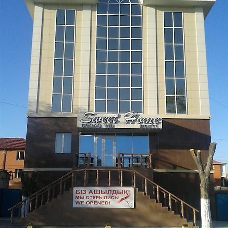 Sweet Home Hotel Atyraū Dış mekan fotoğraf