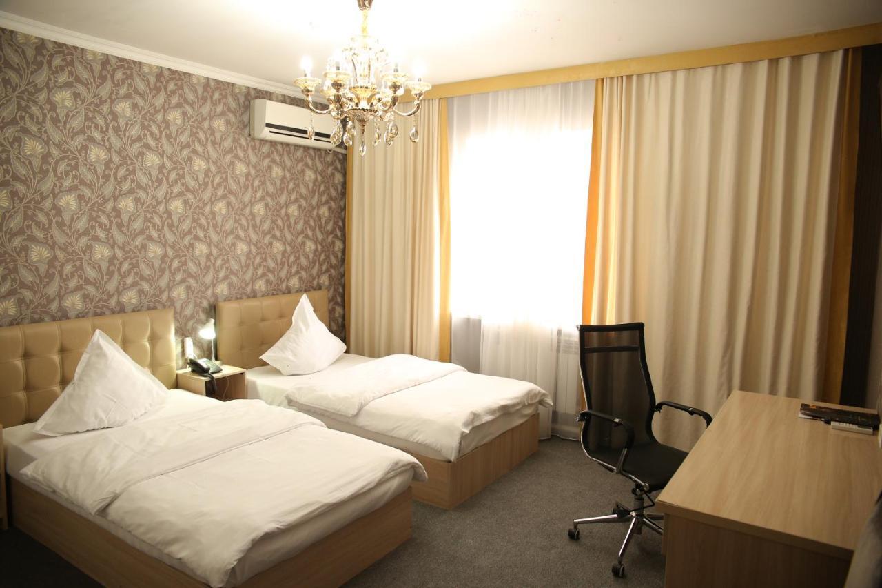 Sweet Home Hotel Atyraū Dış mekan fotoğraf