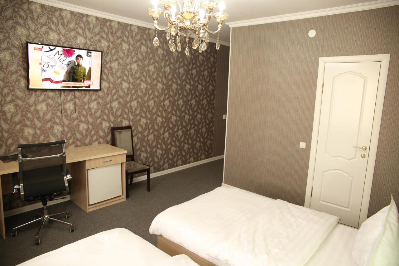Sweet Home Hotel Atyraū Dış mekan fotoğraf