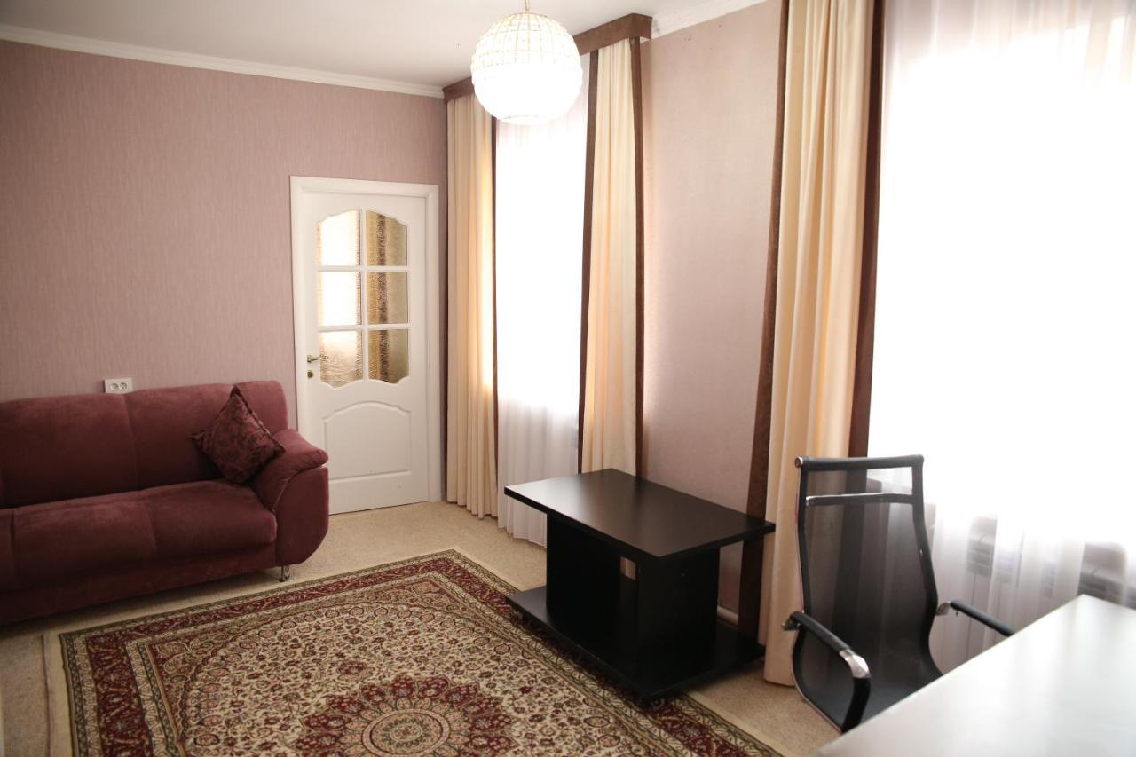 Sweet Home Hotel Atyraū Dış mekan fotoğraf