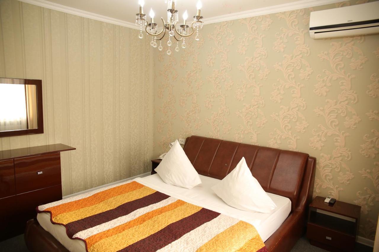 Sweet Home Hotel Atyraū Dış mekan fotoğraf