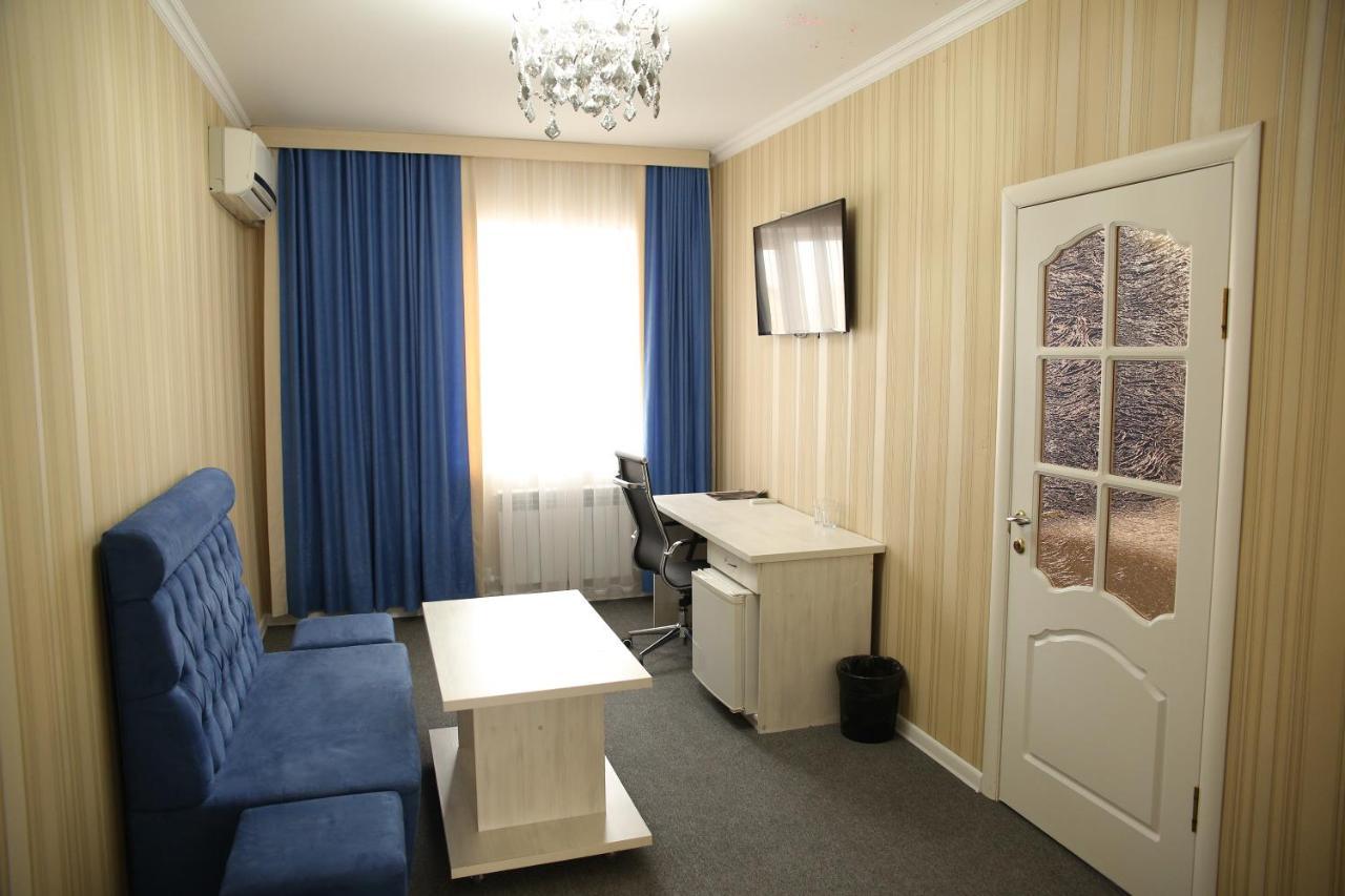 Sweet Home Hotel Atyraū Dış mekan fotoğraf