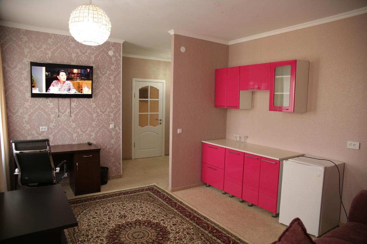 Sweet Home Hotel Atyraū Dış mekan fotoğraf