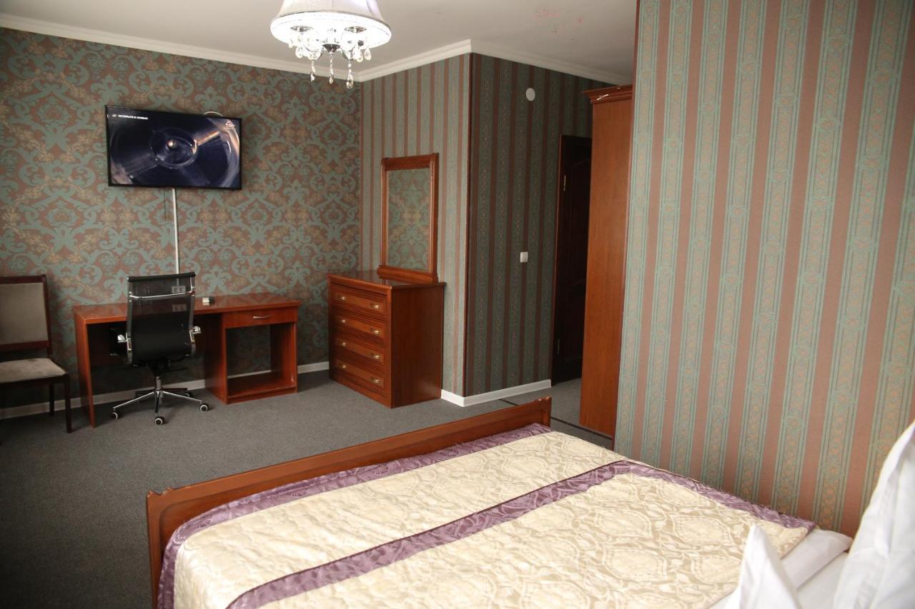 Sweet Home Hotel Atyraū Dış mekan fotoğraf