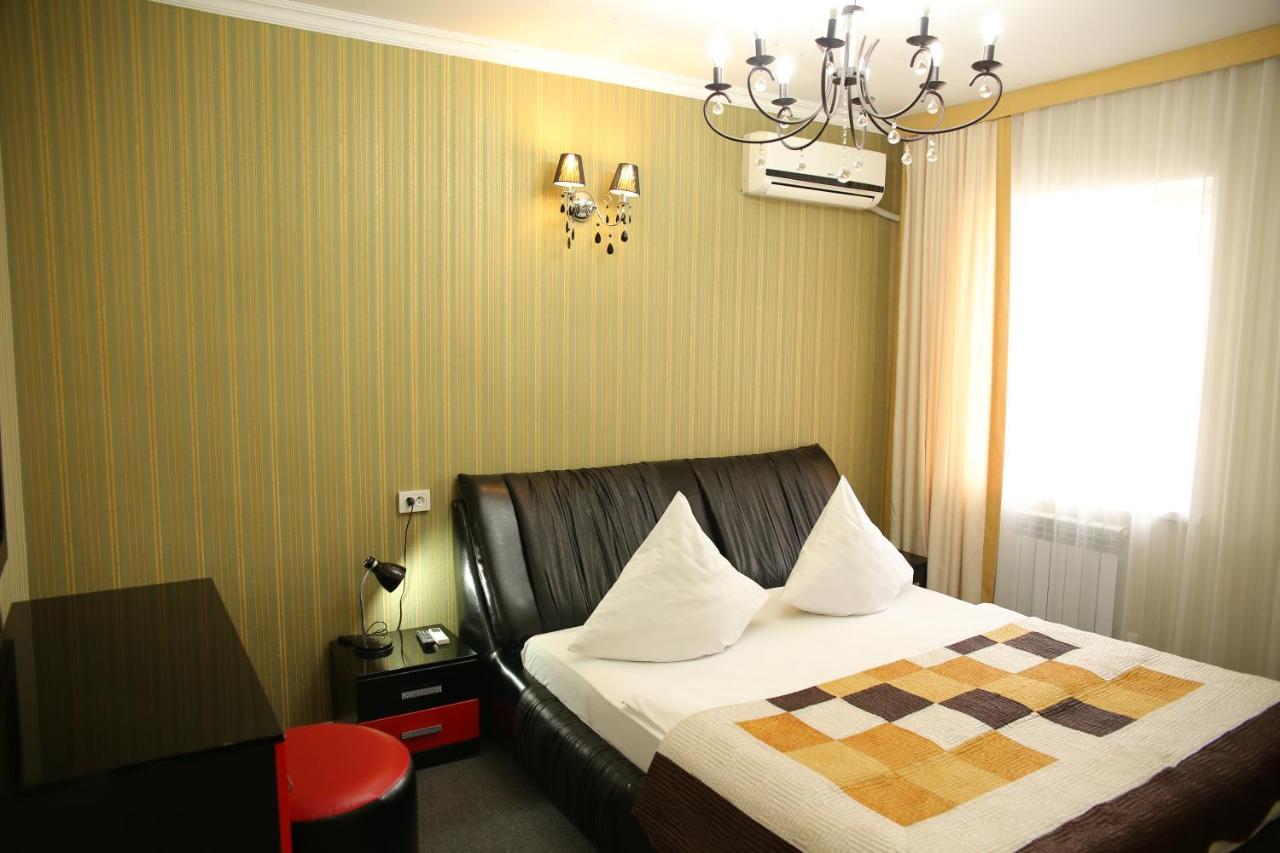 Sweet Home Hotel Atyraū Dış mekan fotoğraf