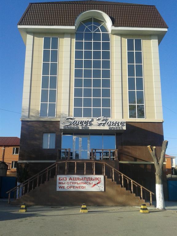 Sweet Home Hotel Atyraū Dış mekan fotoğraf